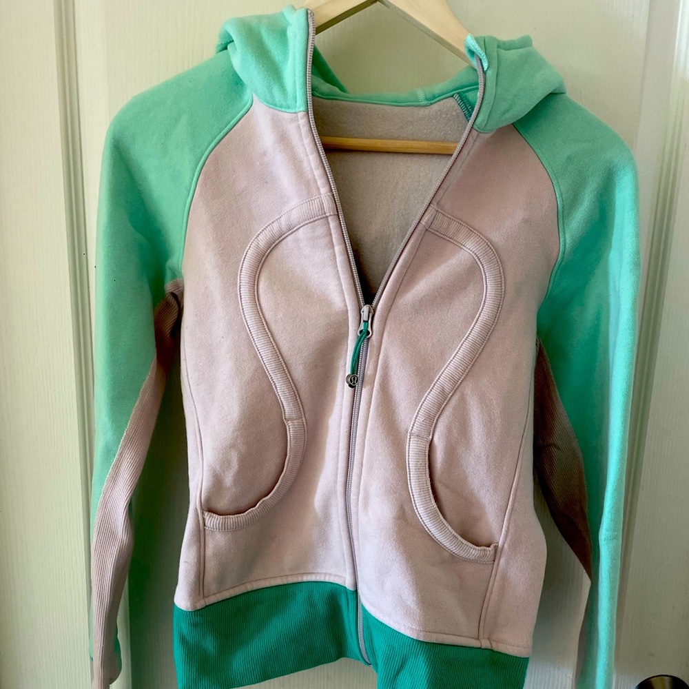 Lululemon Scuba Jacket  *mint green *Size 4*
